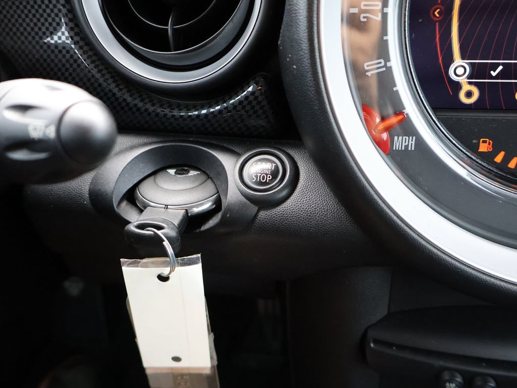 Used 2015 MINI Cooper S FWD image 25