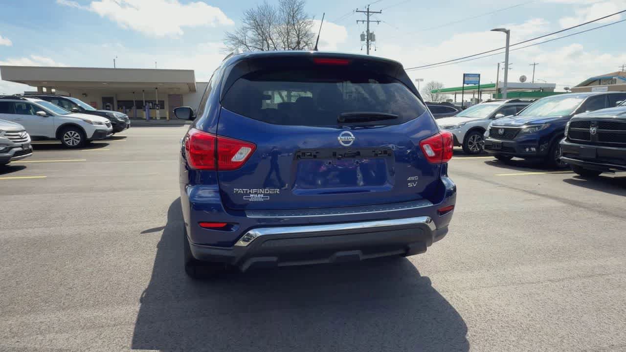 Used 2017 Nissan Pathfinder SV AWD/4WD image 7