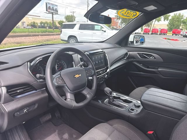 Used 2024 Chevrolet Traverse LT AWD/4WD image 10