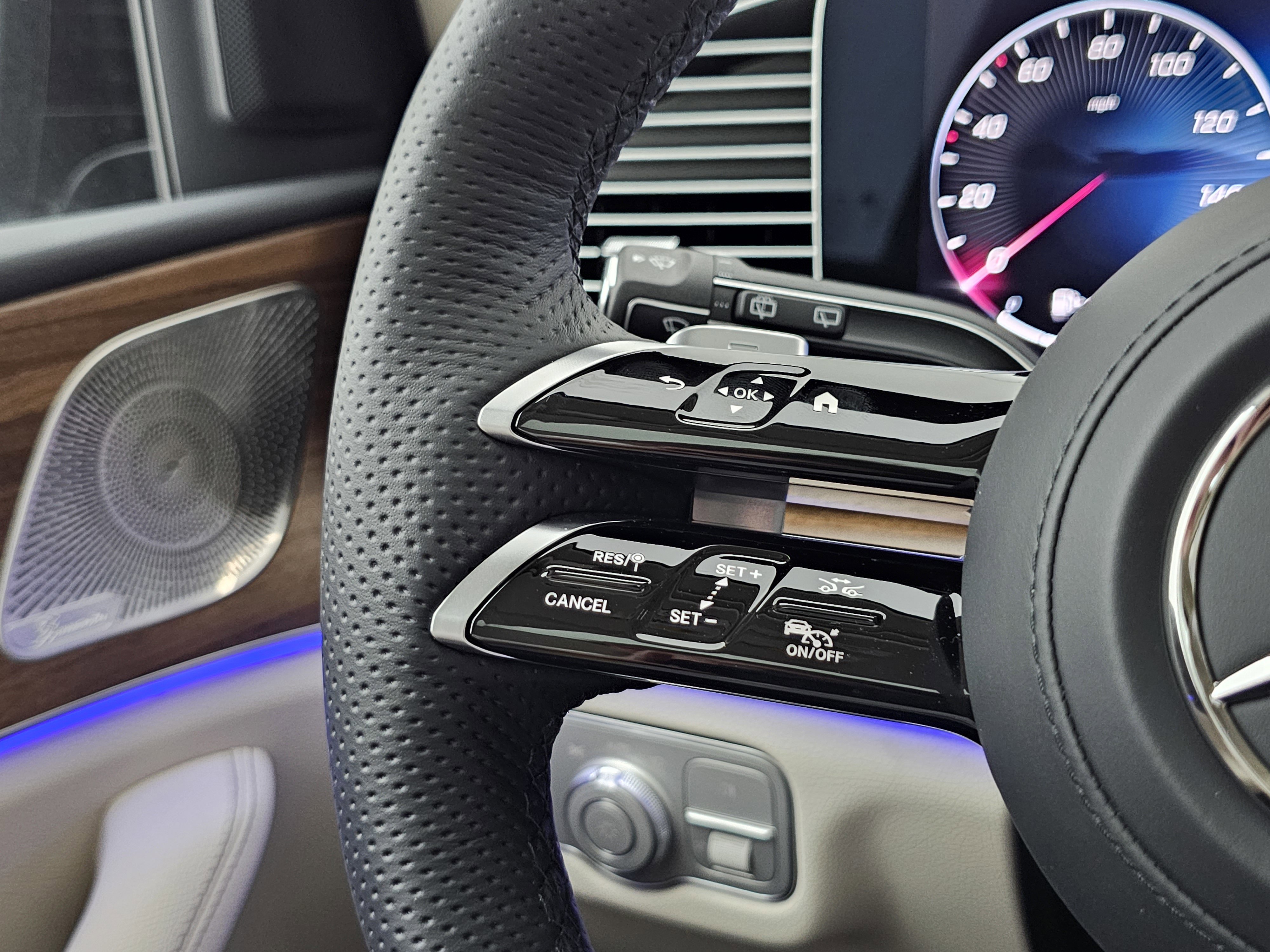 New 2026 Mercedes-Benz GLS 450 4MATIC image 42