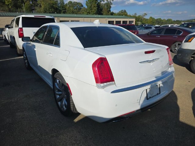 Certified 2021 Chrysler 300 Touring L RWD image 3