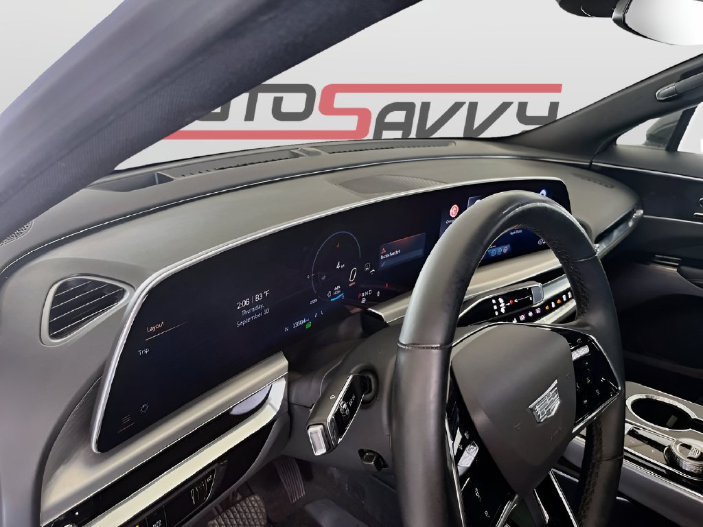Used 2025 Cadillac Lyriq Luxury w/ LPO, Floor Liner Package AWD/4WD image 9