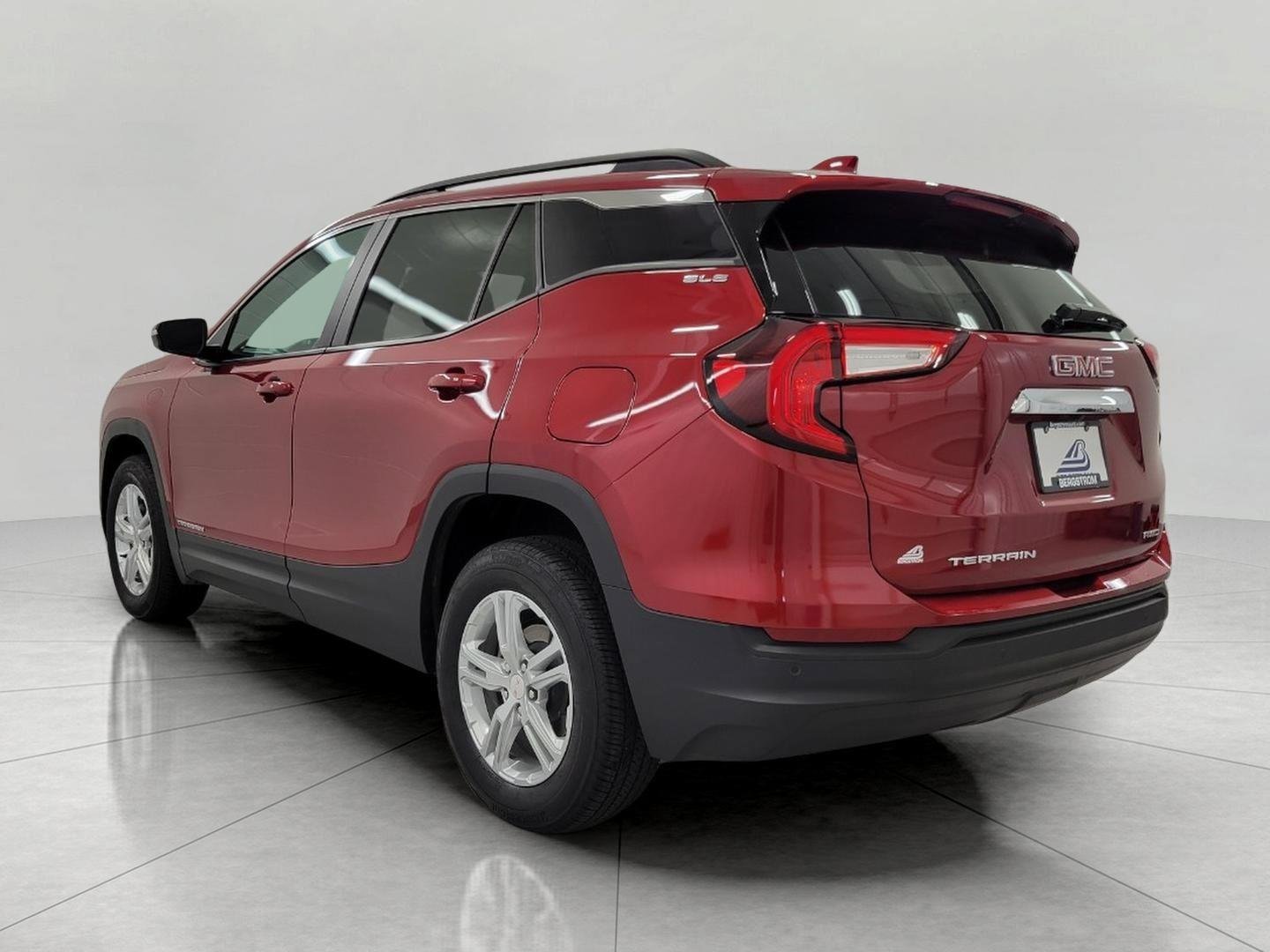 Used 2023 GMC Terrain SLE w/ Driver Convenience Package AWD/4WD image 49