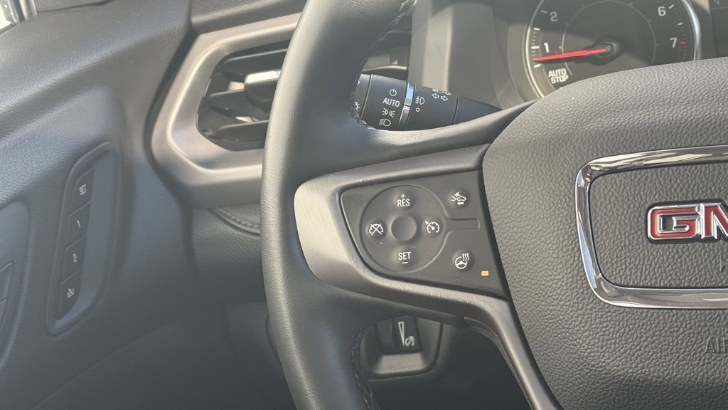 Used 2023 GMC Acadia AT4 w/ Preferred Package image 18