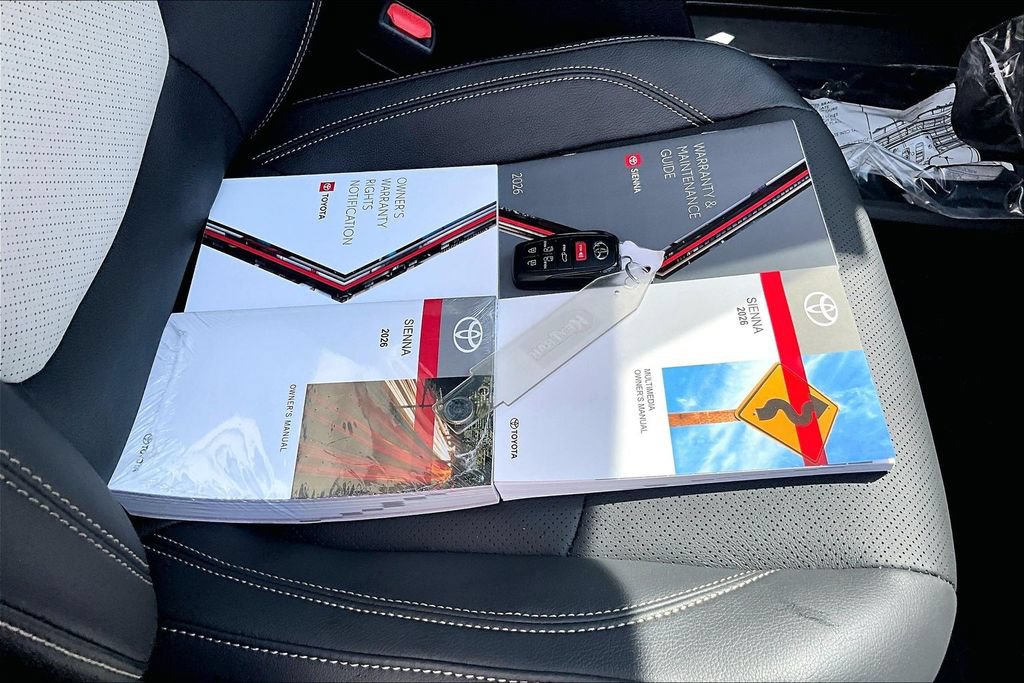 New 2026 Toyota Sienna Platinum AWD/4WD image 25