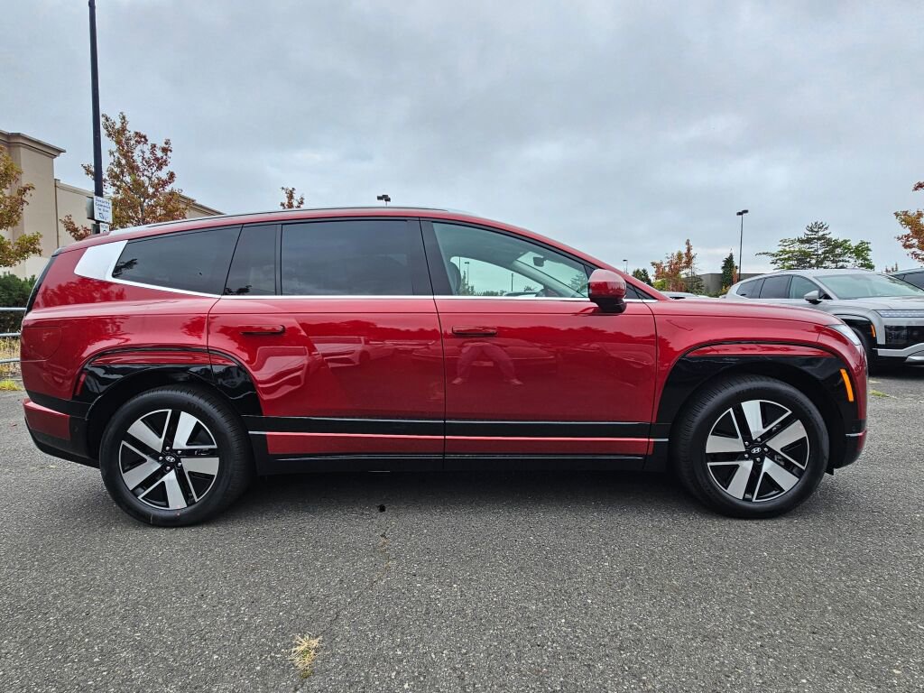 New 2026 Hyundai Ioniq 9 SEL image 8