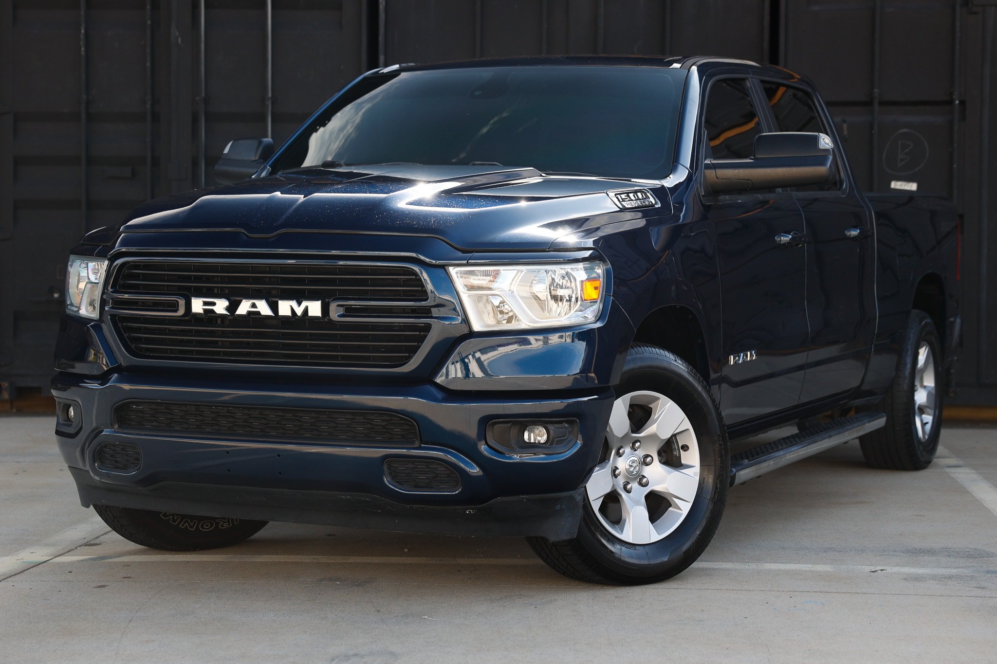 Used 2021 RAM 1500 Big Horn AWD/4WD image 1
