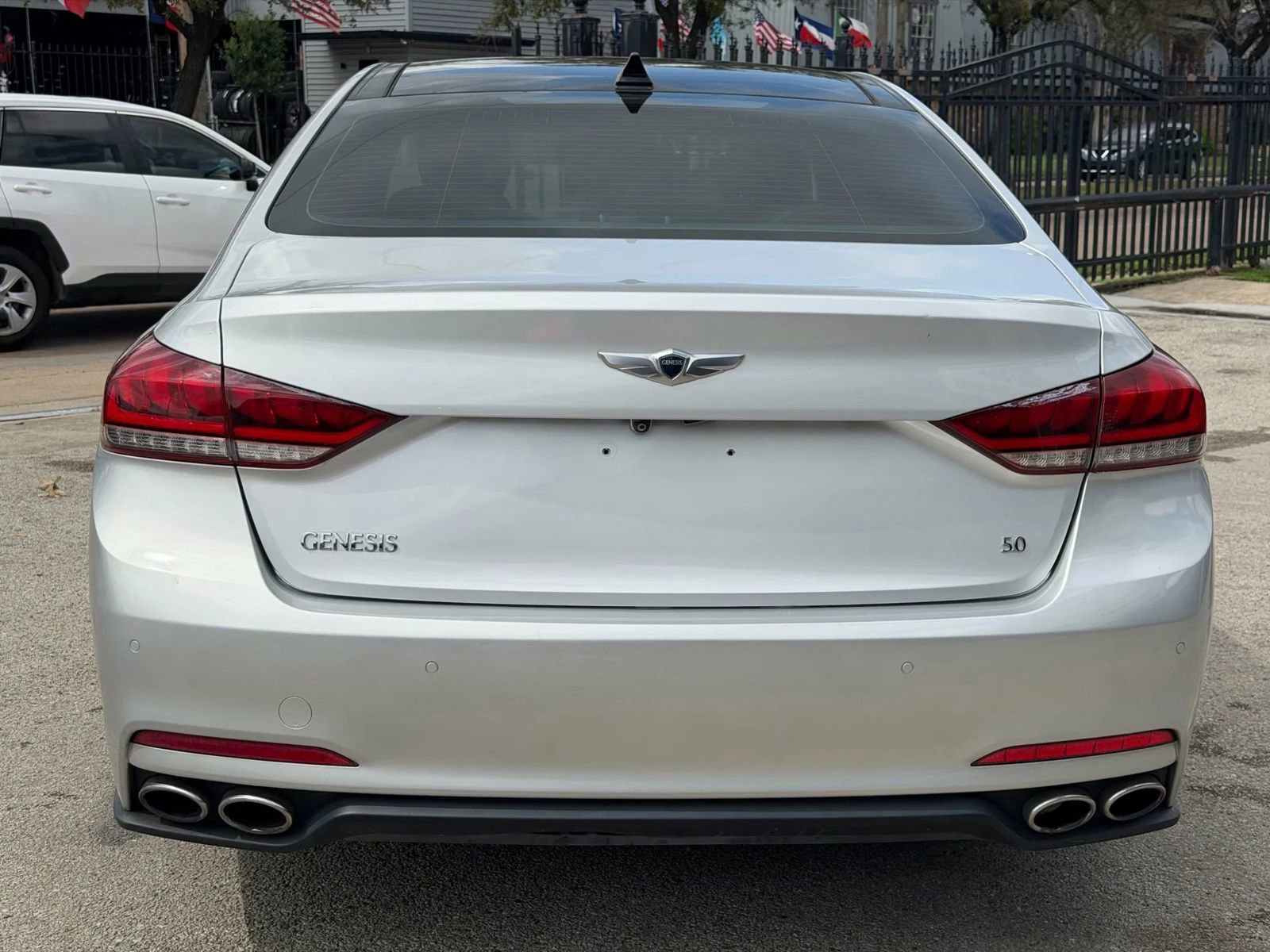 Used 2015 Hyundai Genesis 5.0 image 37