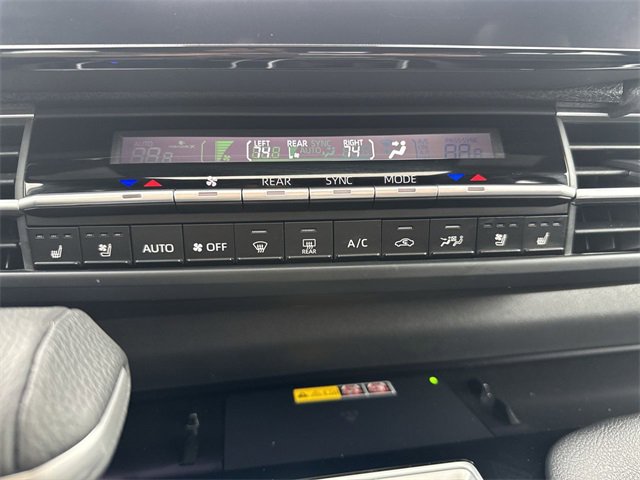 Used 2025 Toyota Sienna Platinum image 20