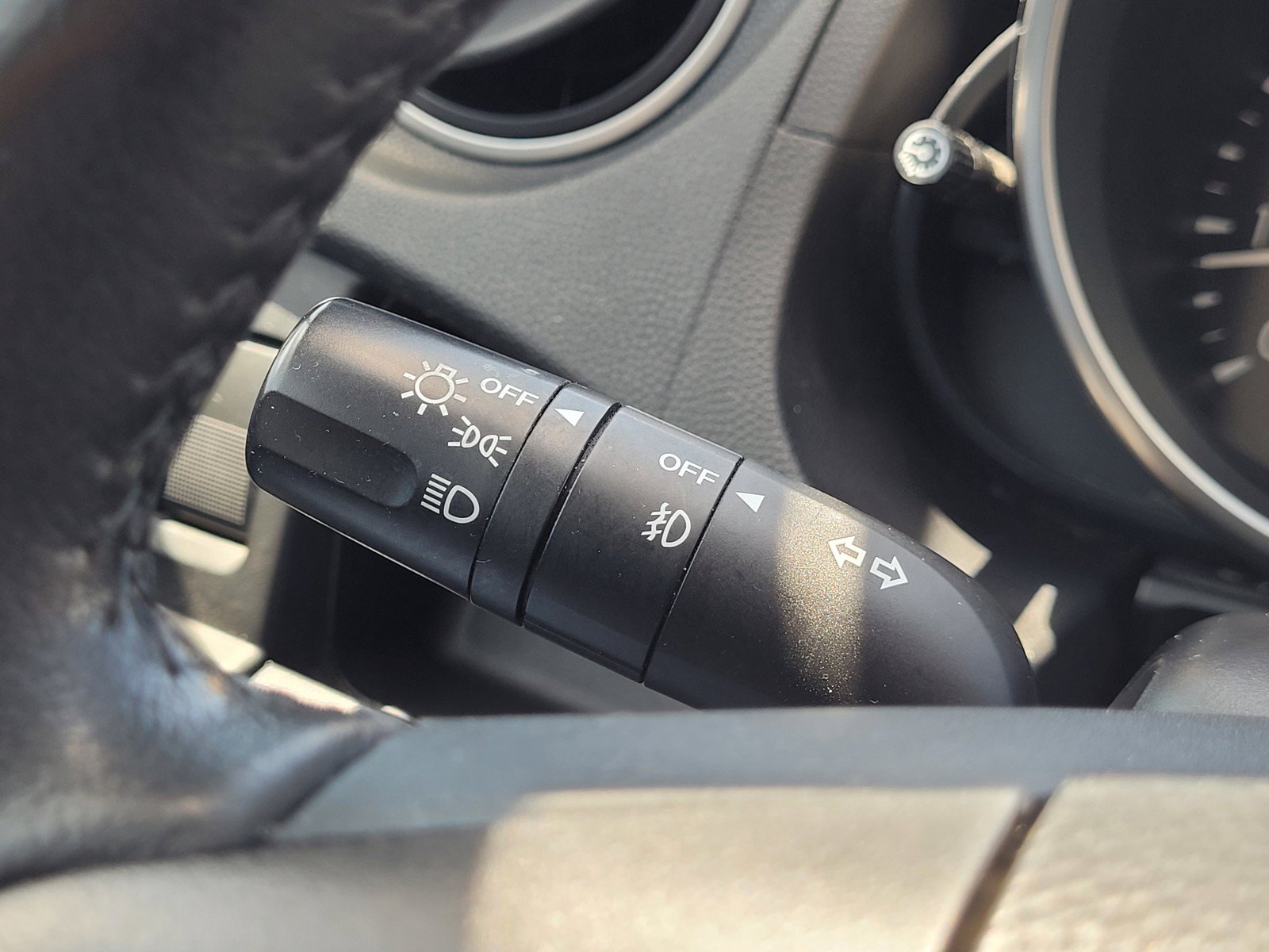 Used 2015 MAZDA MAZDA5 Touring FWD image 20