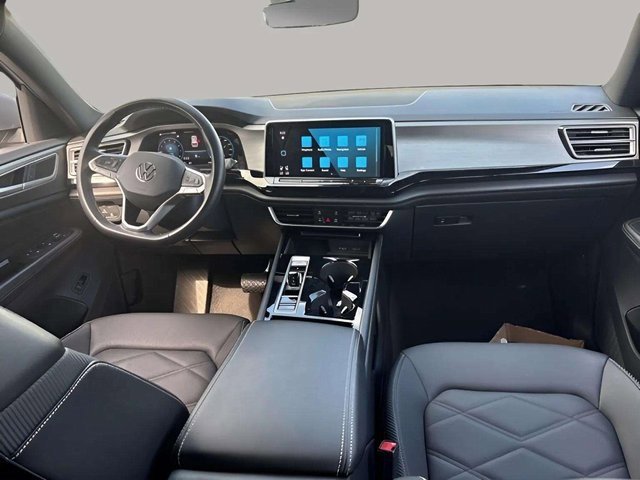 Used 2024 Volkswagen Atlas Cross Sport SE image 13