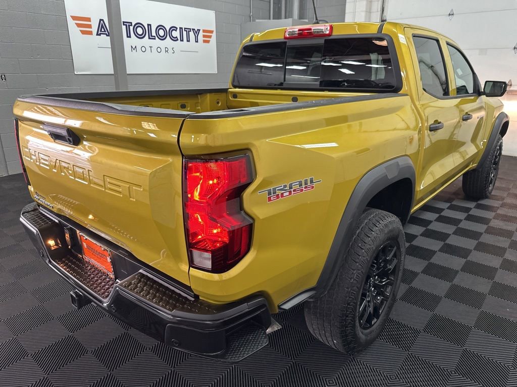 Used 2023 Chevrolet Colorado Trail Boss w/ Advanced Trailering Package AWD/4WD image 9