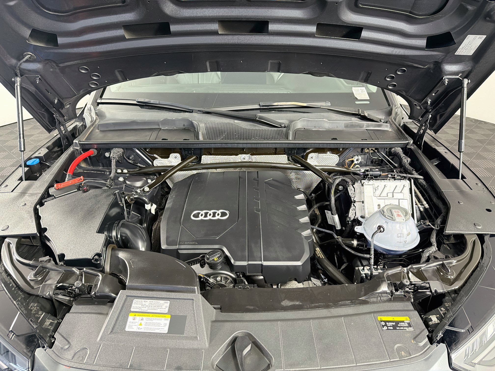 Used 2024 Audi Q5 2.0T Premium AWD/4WD image 35