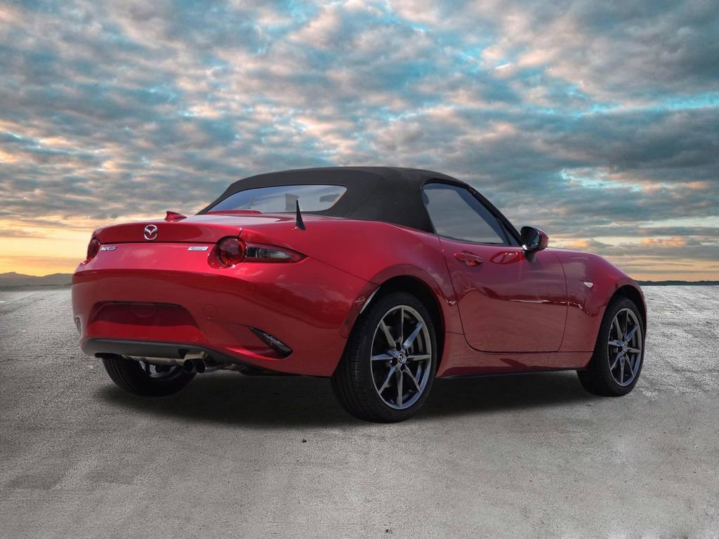 Used 2016 MAZDA MX-5 Miata Grand Touring RWD image 8