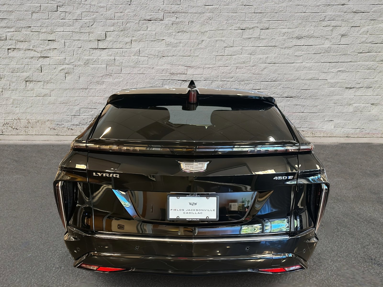 New 2025 Cadillac Lyriq Luxury image 4