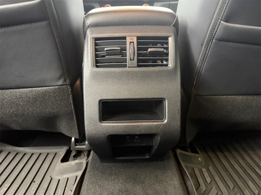 Used 2022 Mitsubishi Outlander SE image 37