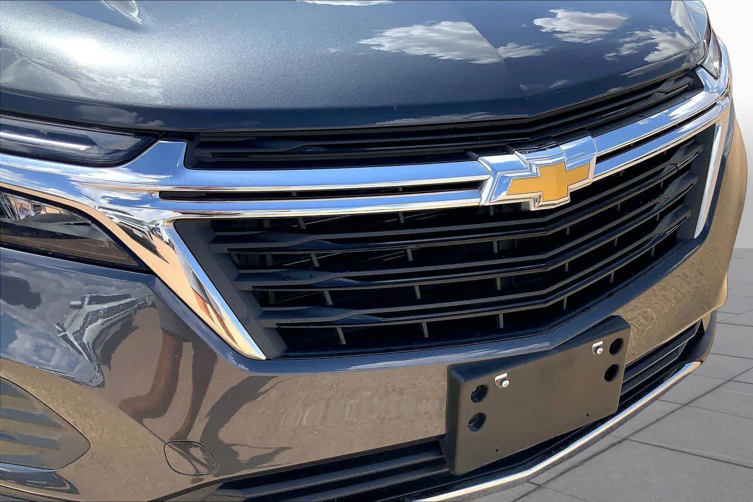 Used 2022 Chevrolet Equinox LT w/ LPO, Floor Liner Package FWD image 36