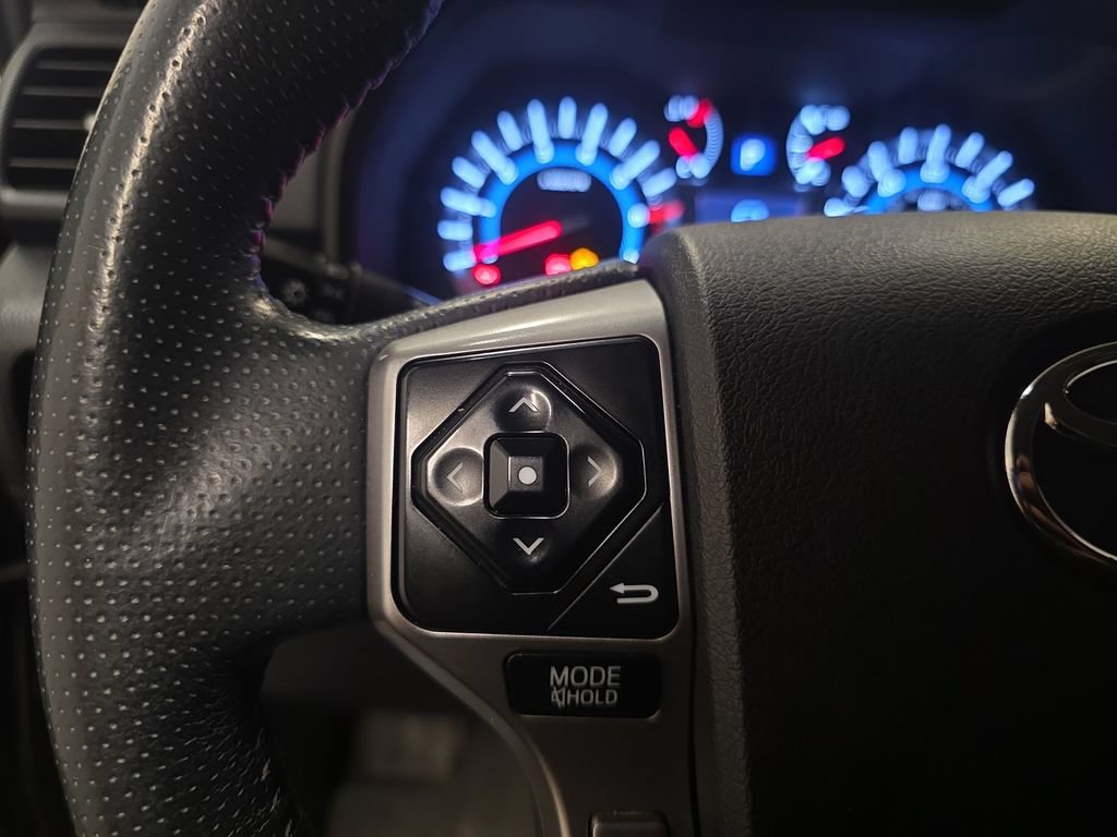 Used 2015 Toyota 4Runner SR5 Premium AWD/4WD image 19