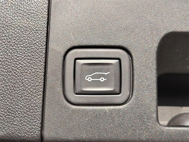 Used 2023 Cadillac XT4 Premium Luxury image 22