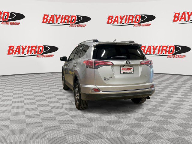 Used 2018 Toyota RAV4 LE FWD image 7