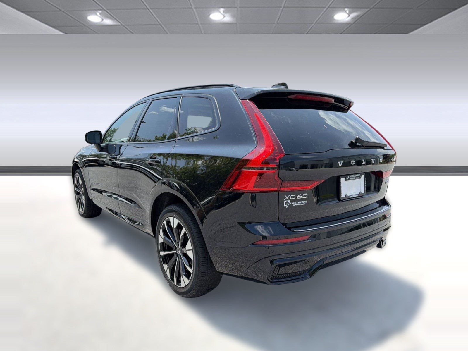New 2026 Volvo XC60 B5 Ultra w/ Climate Package AWD/4WD image 3
