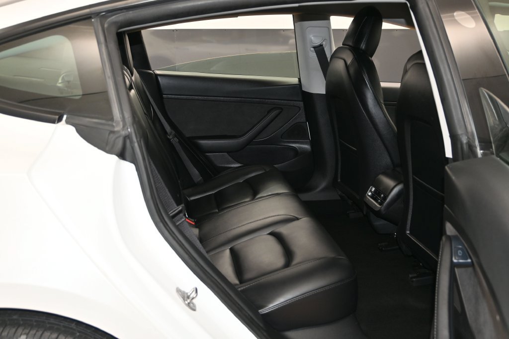 Used 2021 Tesla Model 3 Standard Range Plus RWD image 27