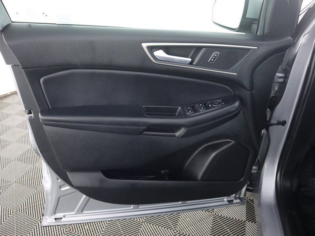 Used 2024 Ford Edge SEL image 20
