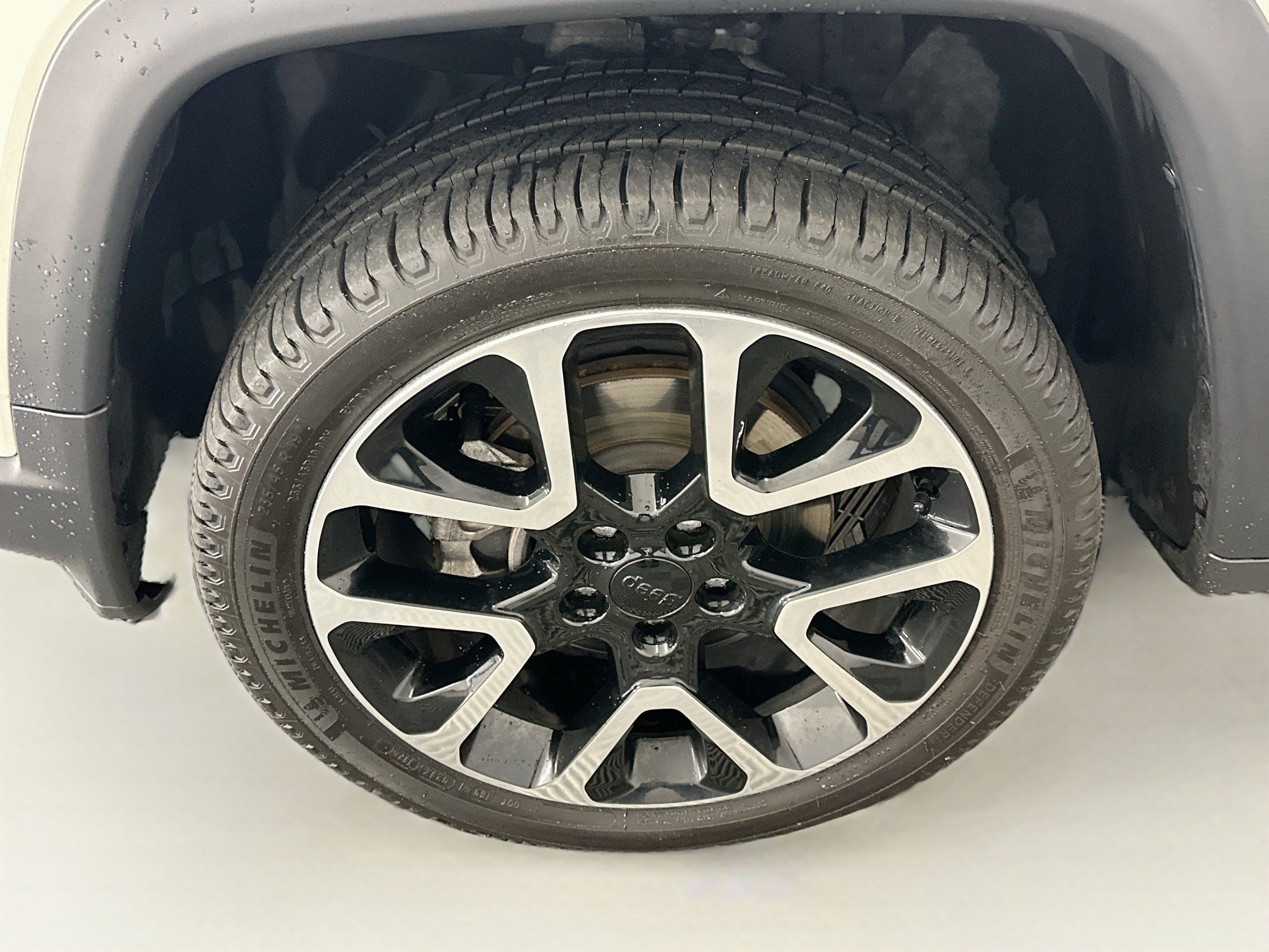 Used 2018 Jeep Compass Limited AWD/4WD image 11