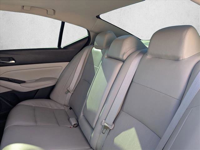 Used 2020 Nissan Altima 2.5 Platinum image 15