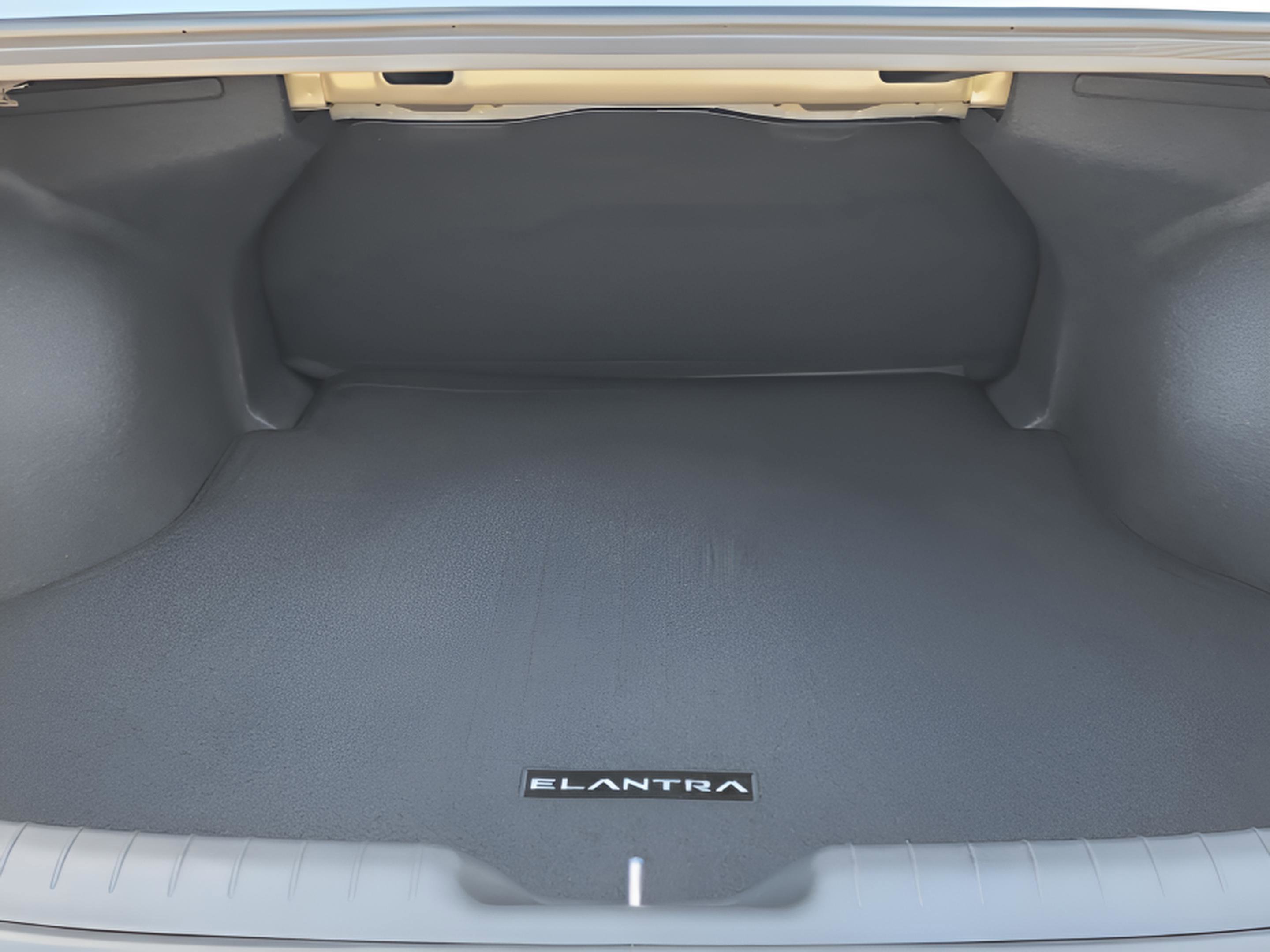 New 2026 Hyundai Elantra Blue image 16