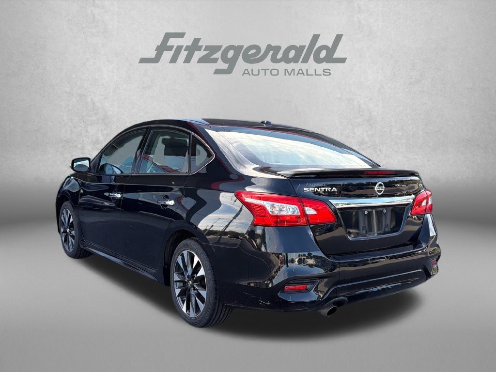 Used 2019 Nissan Sentra SR w/ Premium Package (SR) FWD image 6