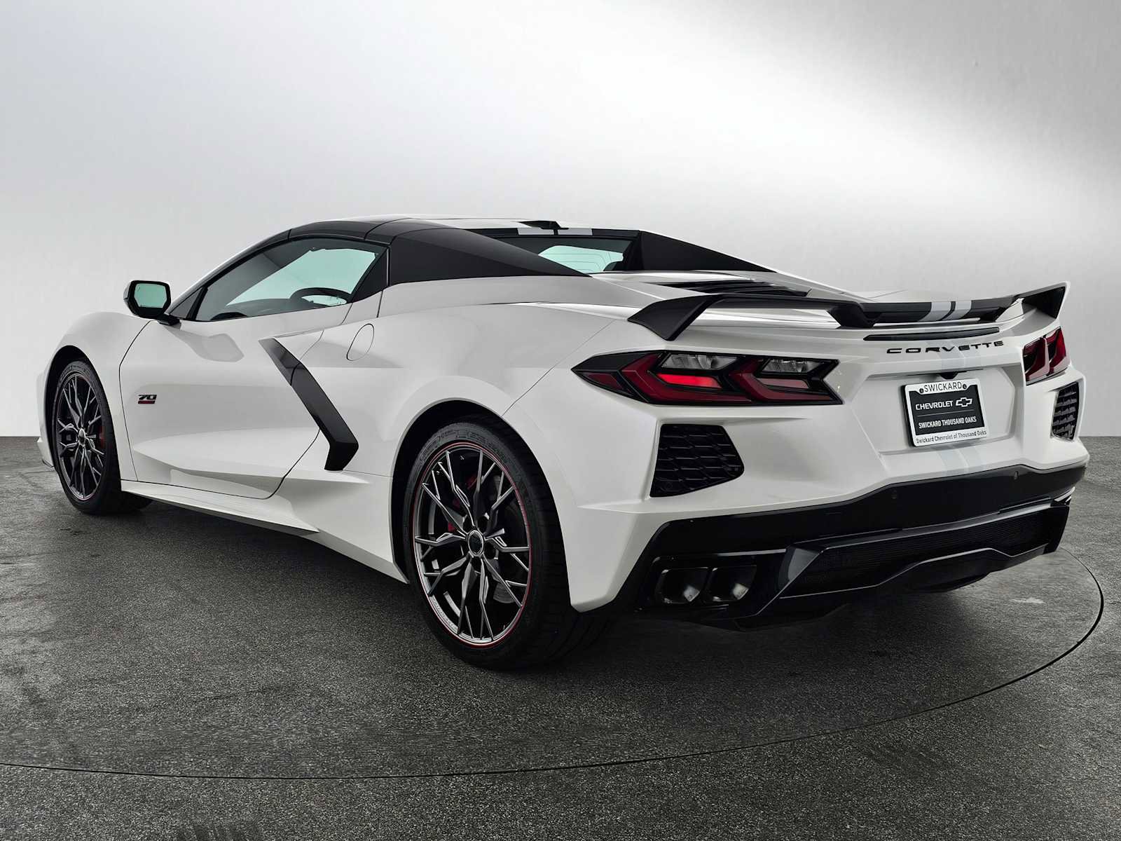 Used 2023 Chevrolet Corvette Stingray Premium Conv w/ Z51 Performance Package image 5