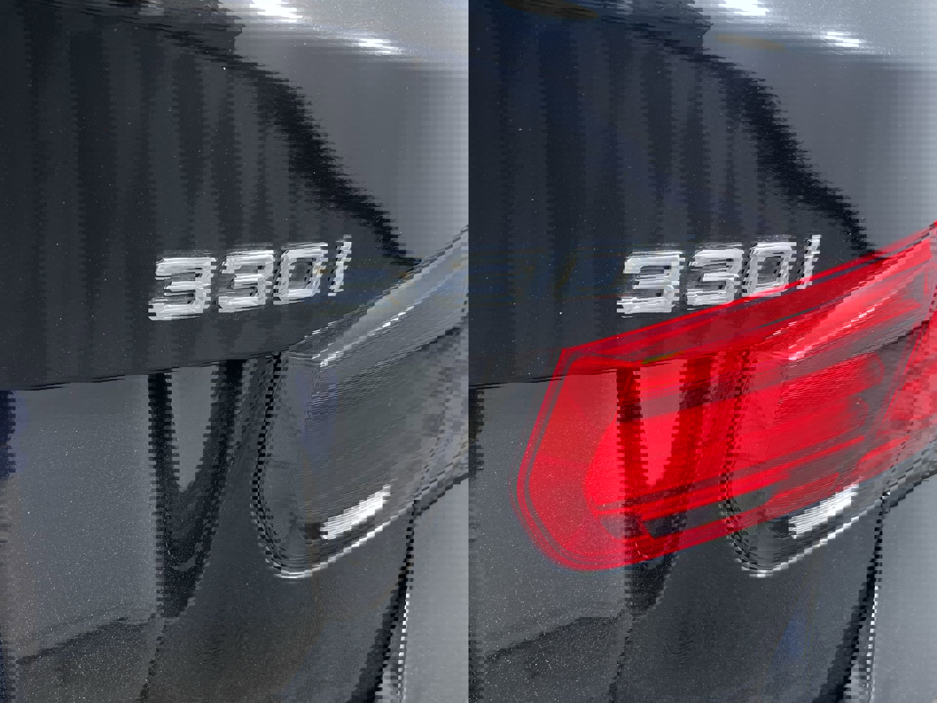 Used 2017 BMW 330i xDrive Sedan image 25