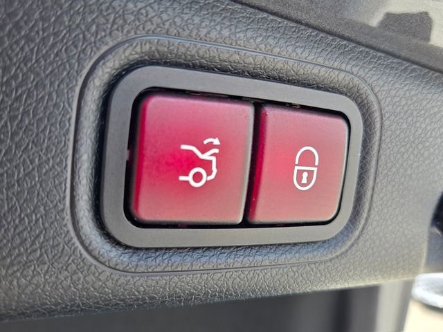 Used 2021 Mercedes-Benz E 350 Sedan w/ Premium Package image 13