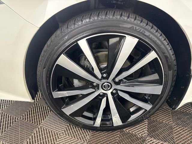 Used 2020 Nissan Altima 2.5 SR FWD image 28