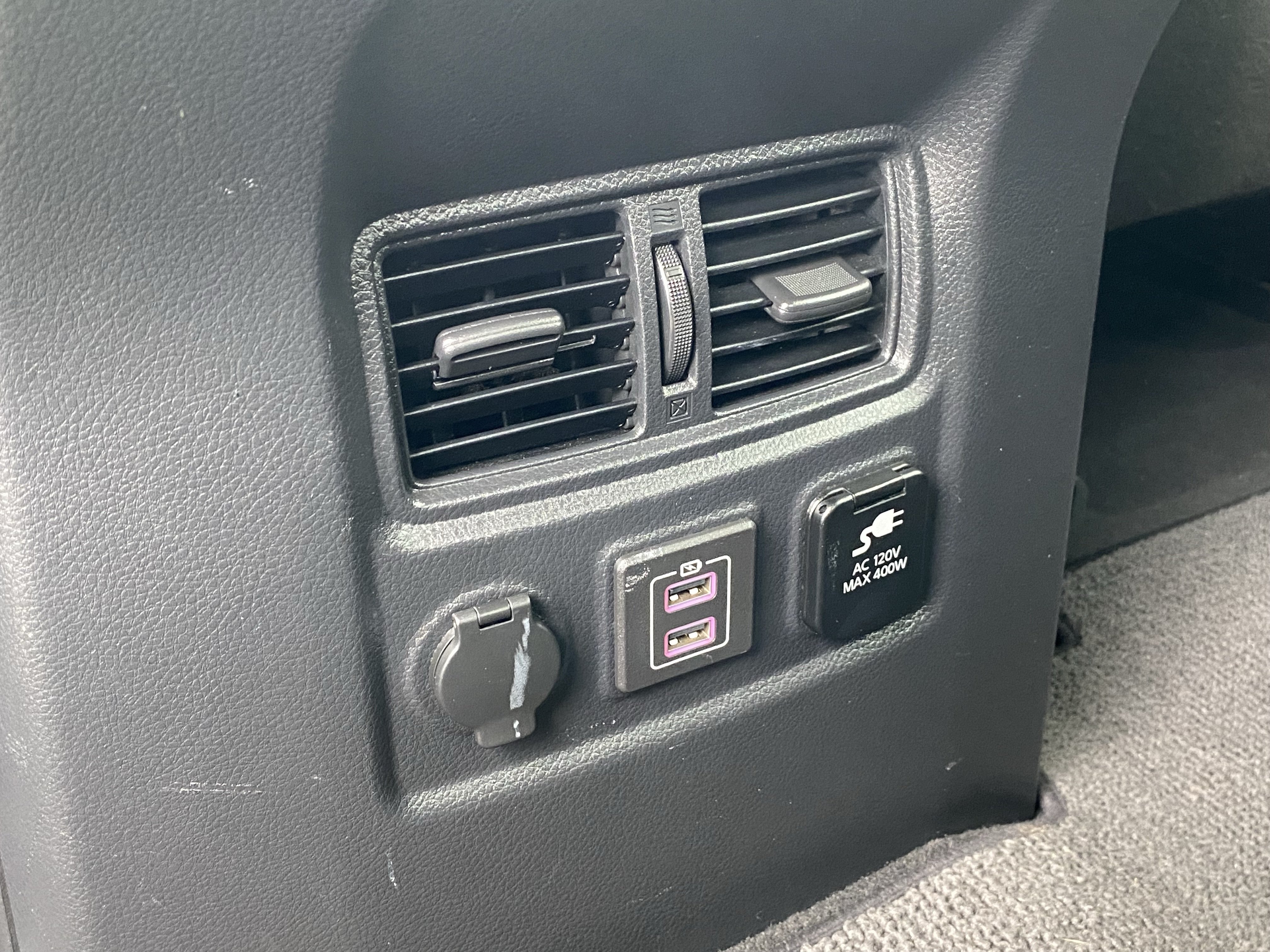 Used 2021 Nissan Titan SV w/ SV Convenience Package RWD image 14
