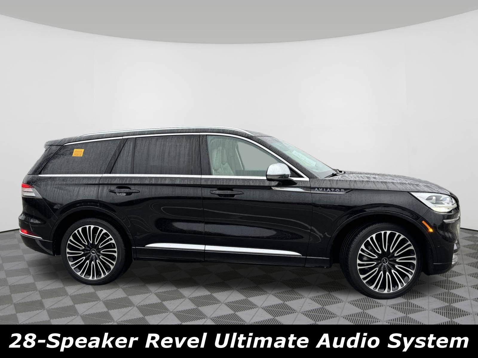 Used 2022 Lincoln Aviator Black Label w/ Dynamic Handling Package video 2
