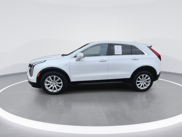 Used 2023 Cadillac XT4 Luxury w/ Cold Weather Package image 6