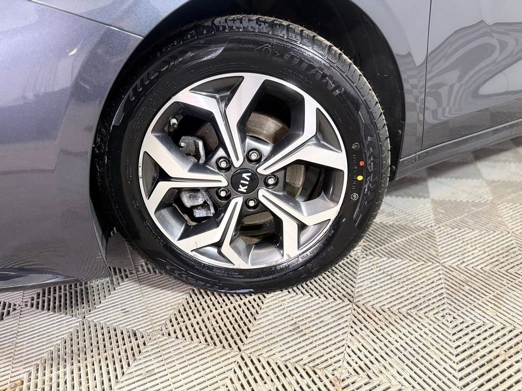 Used 2020 Kia Forte LXS FWD video 2