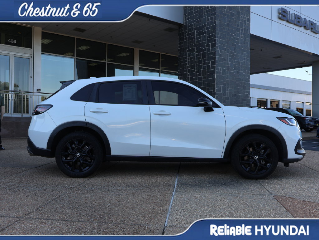 Used 2023 Honda HR-V Sport image 7