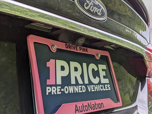 Used 2018 Ford Fusion SE w/ Equipment Group 601A FWD image 12