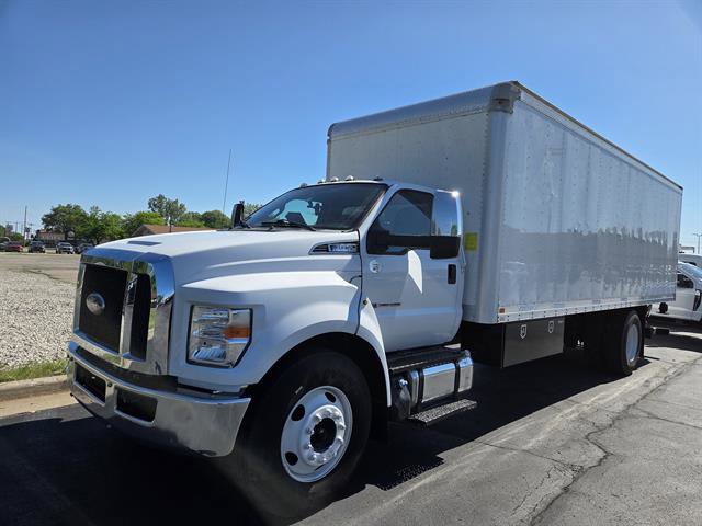 Used 2021 Ford F650 2WD Regular Cab Super Duty image 1
