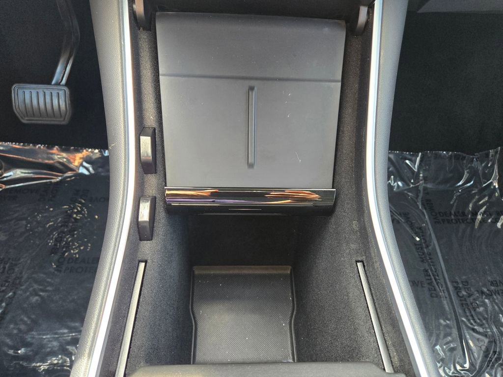 Used 2020 Tesla Model Y Long Range image 33