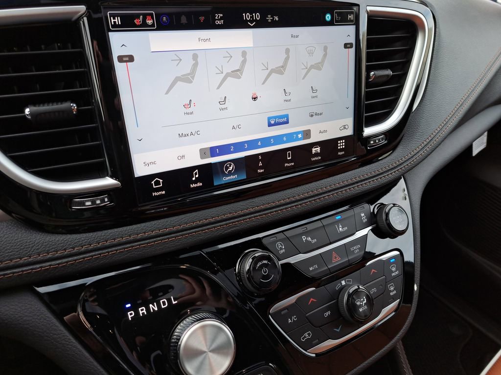 New 2026 Chrysler Pacifica Pinnacle w/ Trailer Tow Group image 7