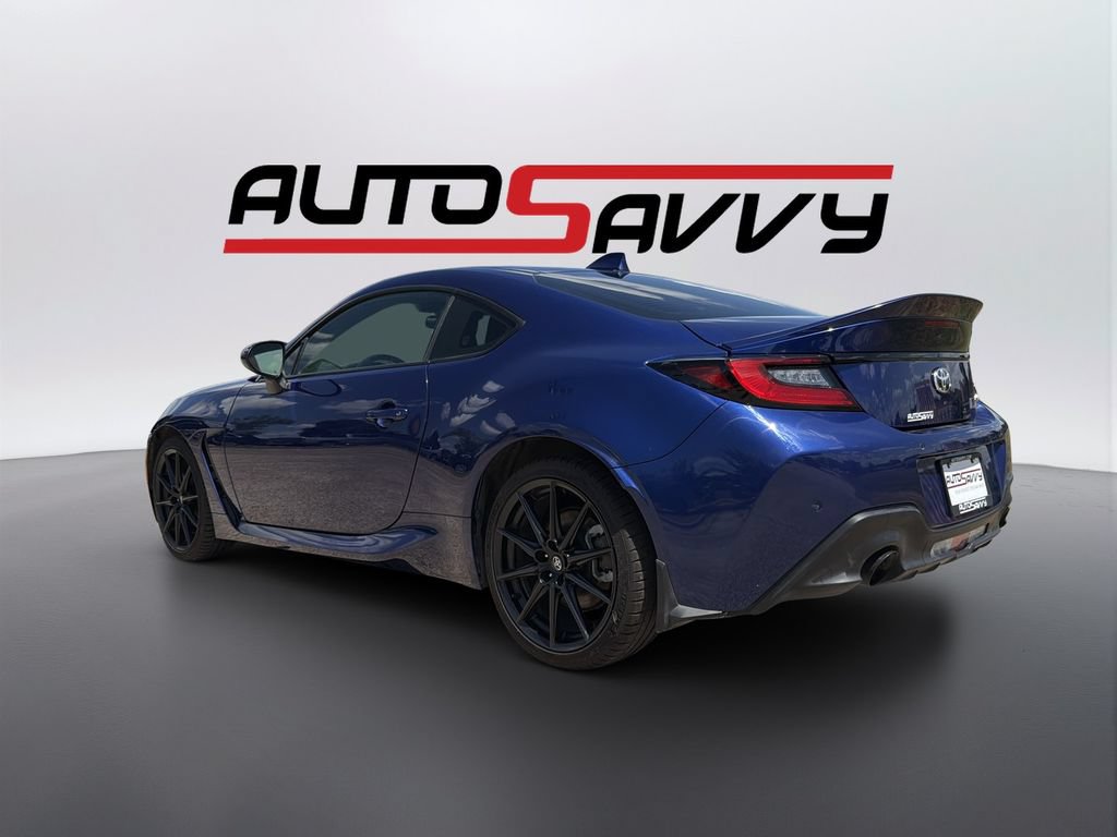 Used 2025 Toyota GR86 Premium RWD image 7