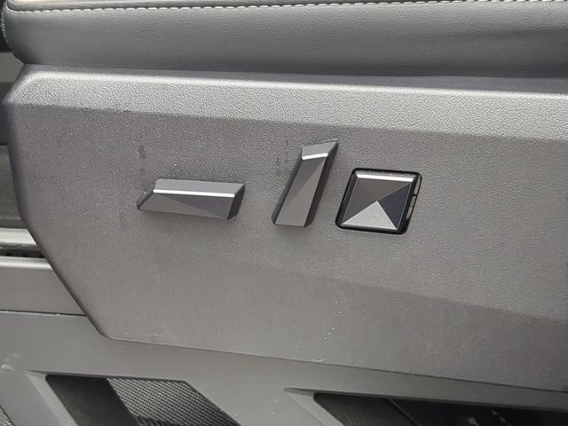 Used 2024 Tesla Cybertruck AWD Crew Cab image 19