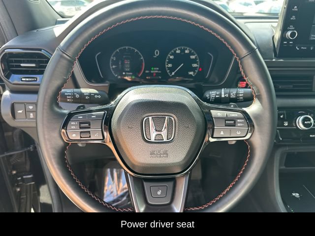 Used 2025 Honda Pilot TrailSport image 8