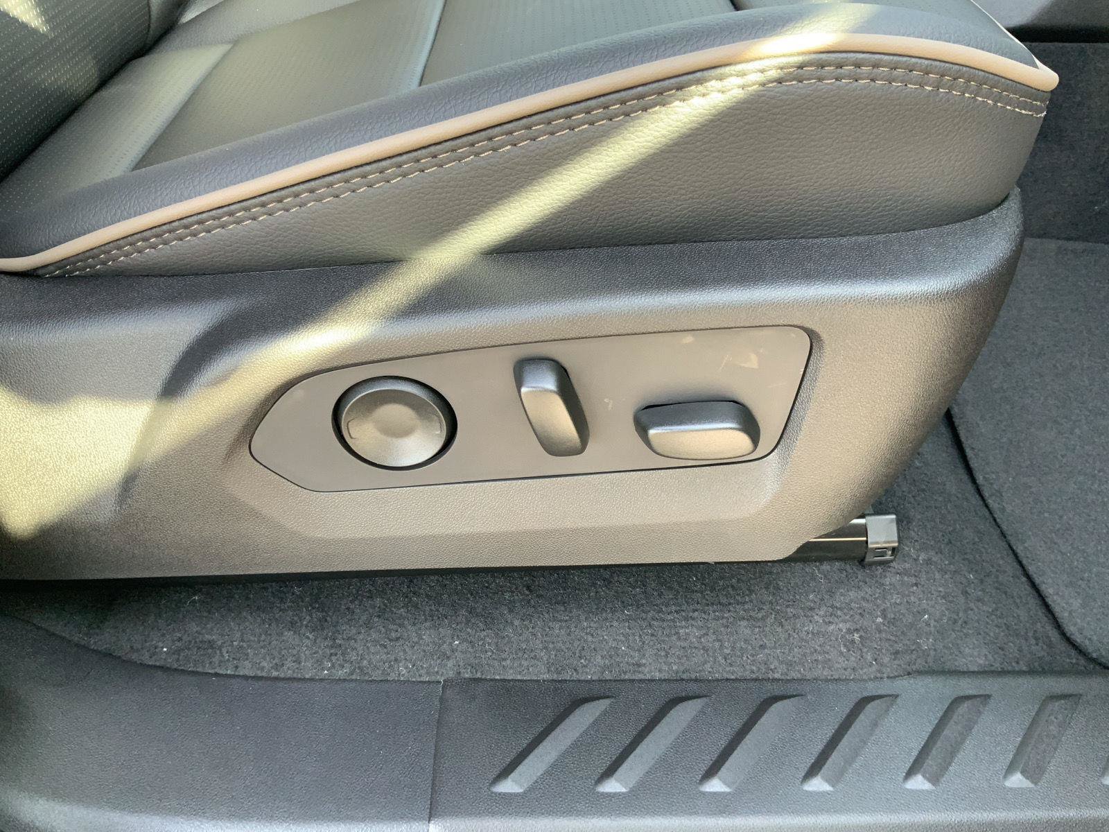 New 2026 GMC Canyon Denali AWD/4WD image 68