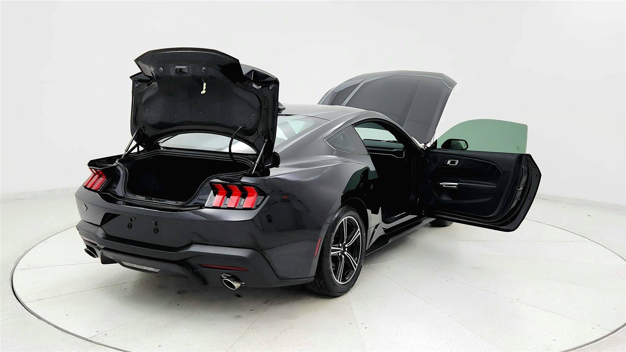 Used 2024 Ford Mustang Premium image 11