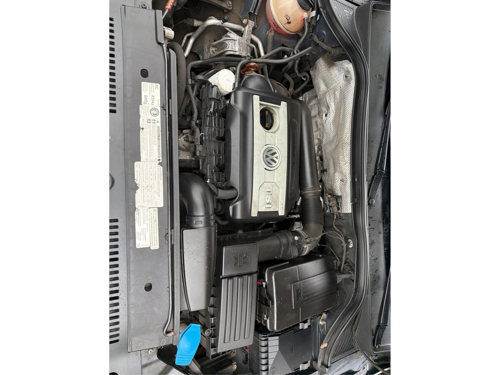 Used 2012 Volkswagen Tiguan S image 11